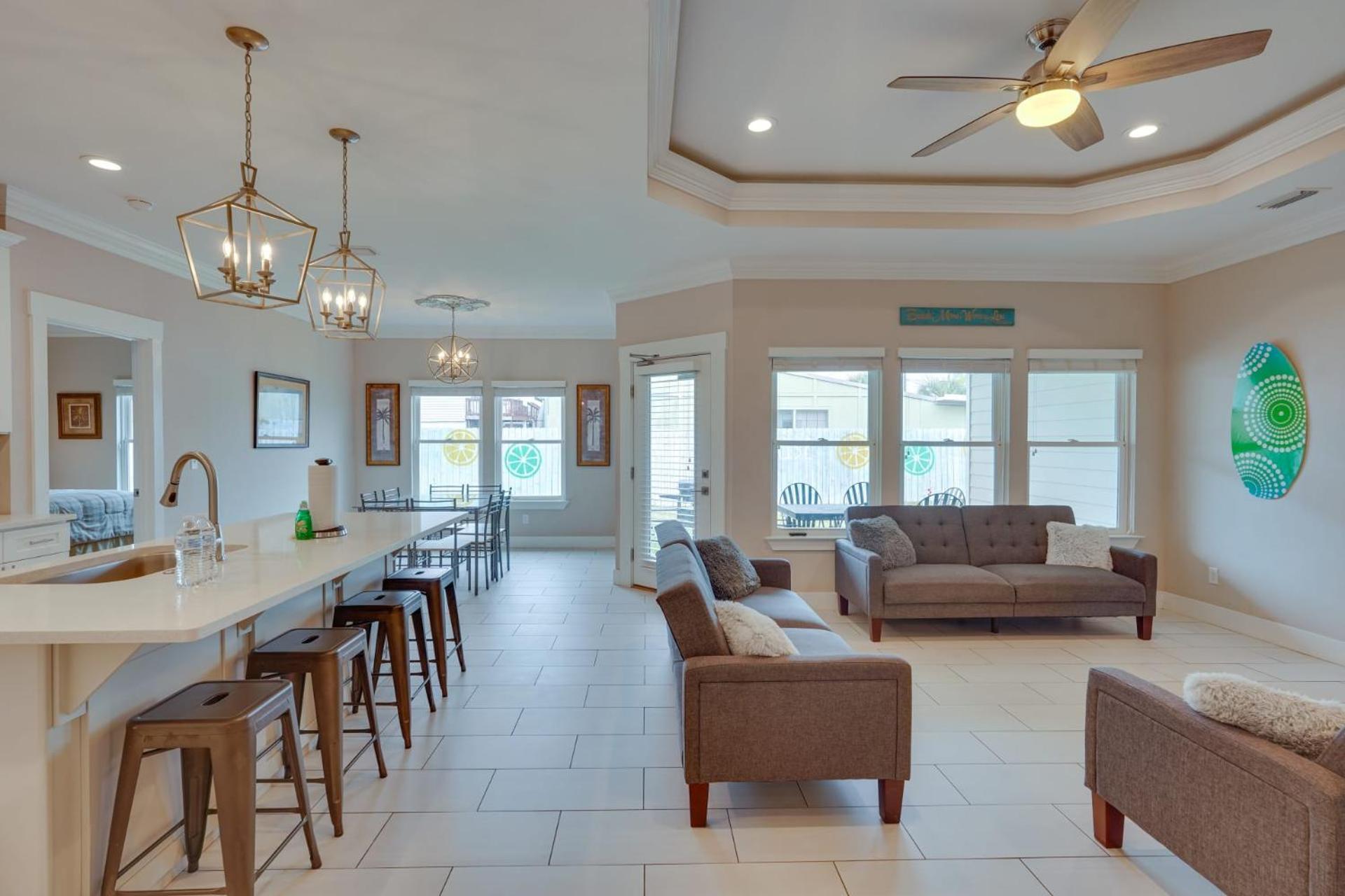 Beachside On Long John Drive *
